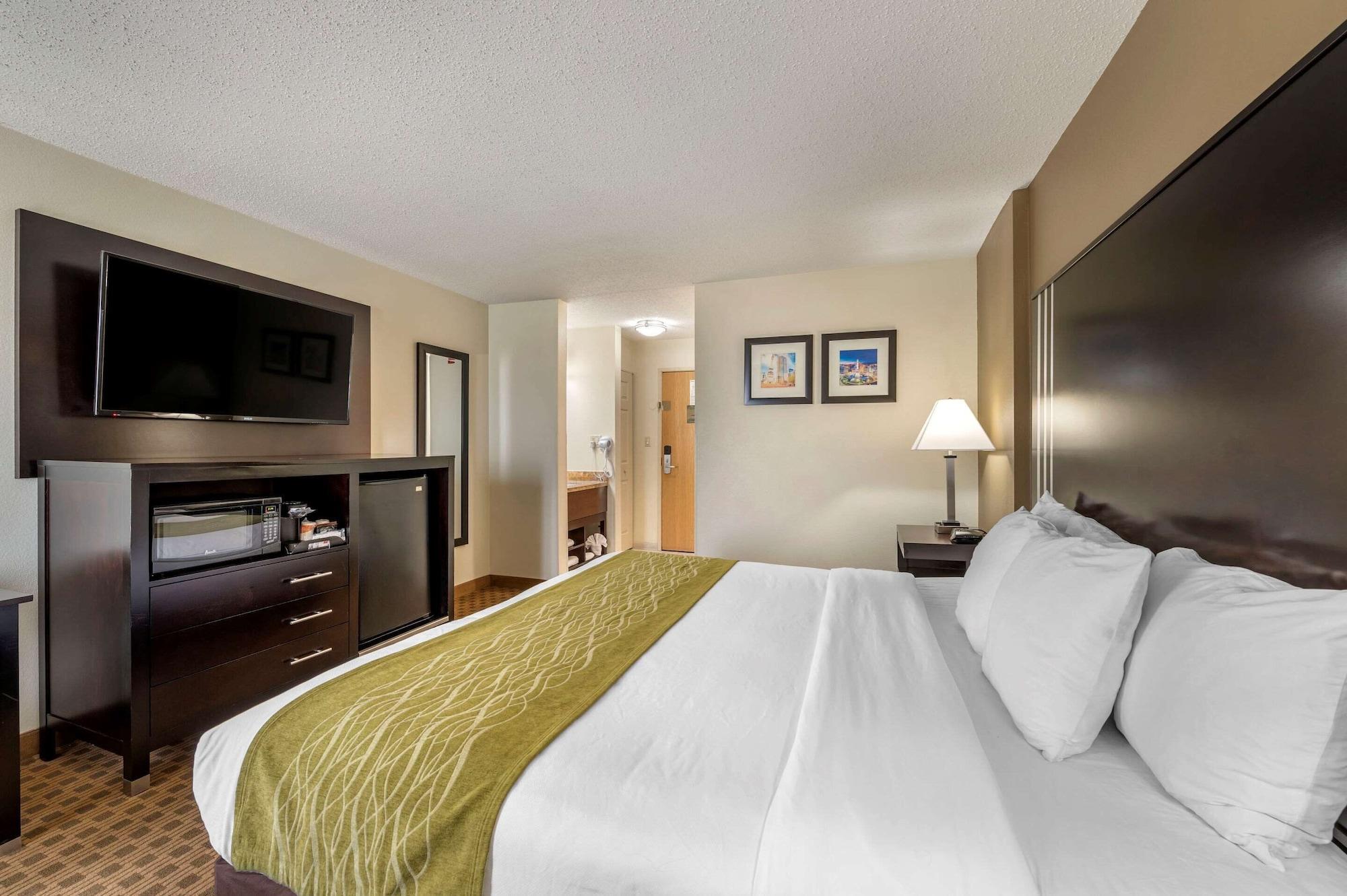 Comfort Inn East Indianapolis Exterior photo