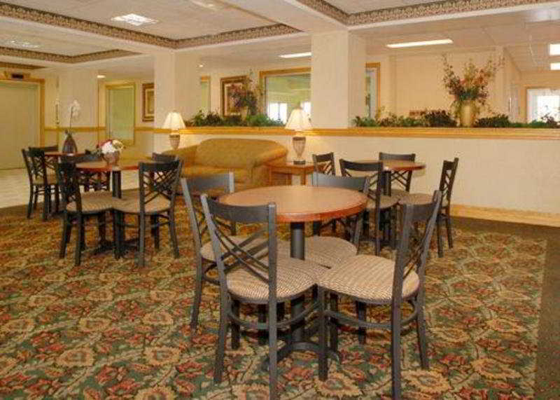 Comfort Inn East Indianapolis Exterior photo